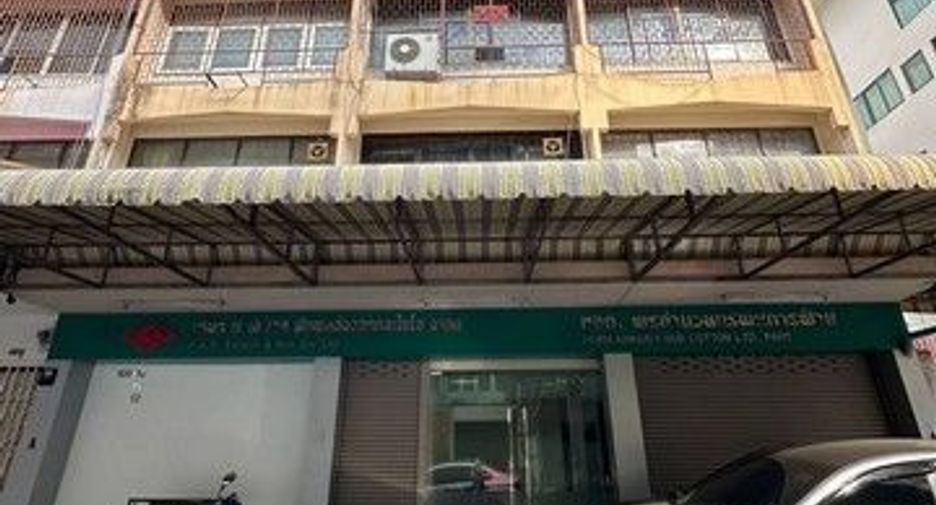 For sale 1 bed retail Space in Bang Rak, Bangkok