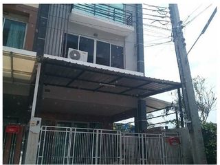 For sale 1 bed retail Space in Lat Krabang, Bangkok