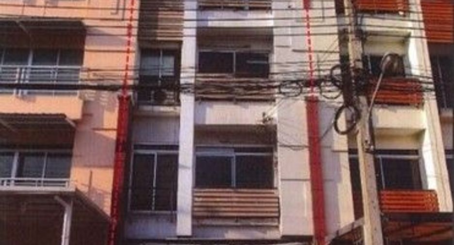 Gewerbefläche zum Kauf mit 1 Zimmer in Lat Phrao, Bangkok