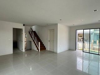 出售 1 卧室 独立屋 在 Thanyaburi, Pathum Thani