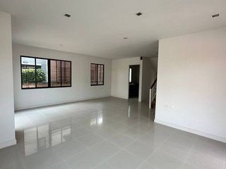 出售 1 卧室 独立屋 在 Thanyaburi, Pathum Thani