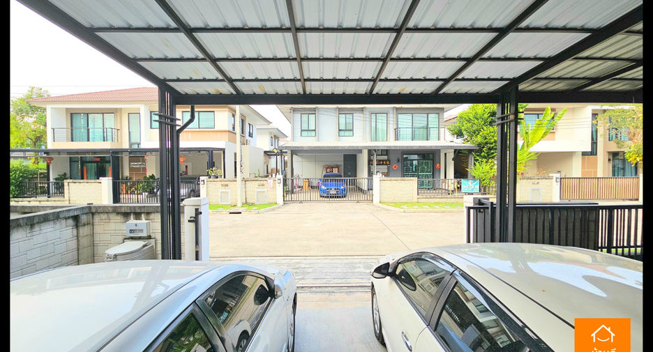 For sale 4 bedrooms house in Sai Mai, Bangkok