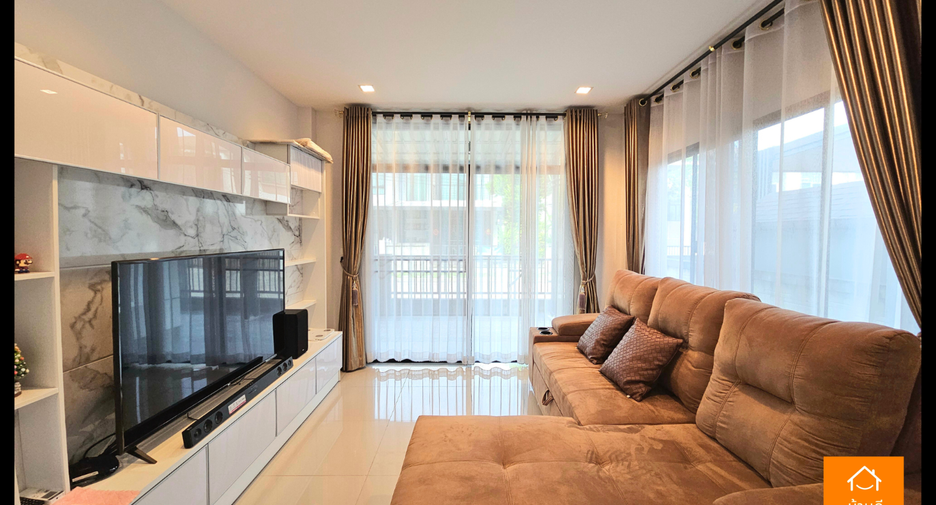 For sale 4 bedrooms house in Sai Mai, Bangkok