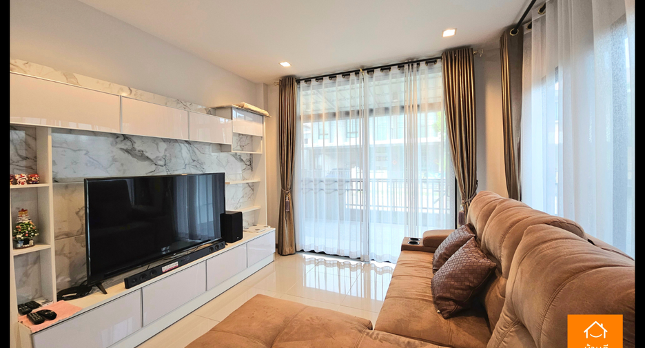 For sale 4 bedrooms house in Sai Mai, Bangkok