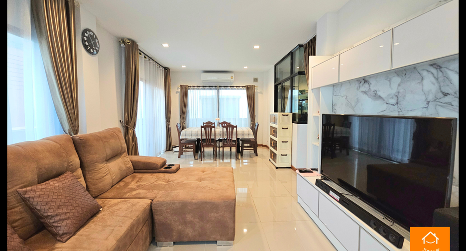 For sale 4 bedrooms house in Sai Mai, Bangkok