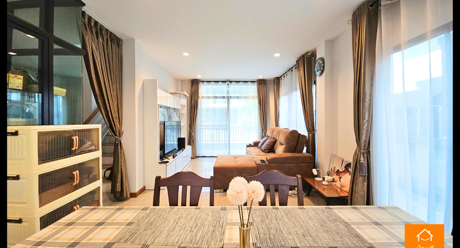 For sale 4 bedrooms house in Sai Mai, Bangkok