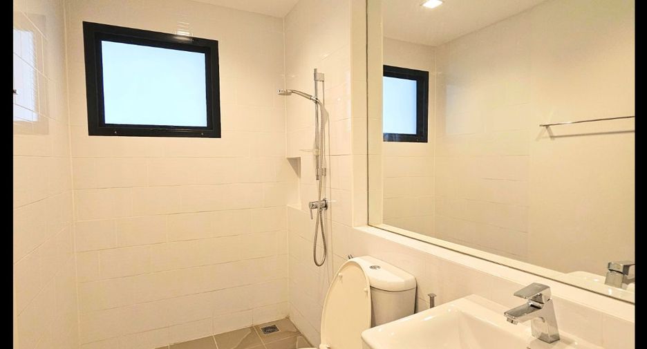 For sale 4 bedrooms house in Sai Mai, Bangkok