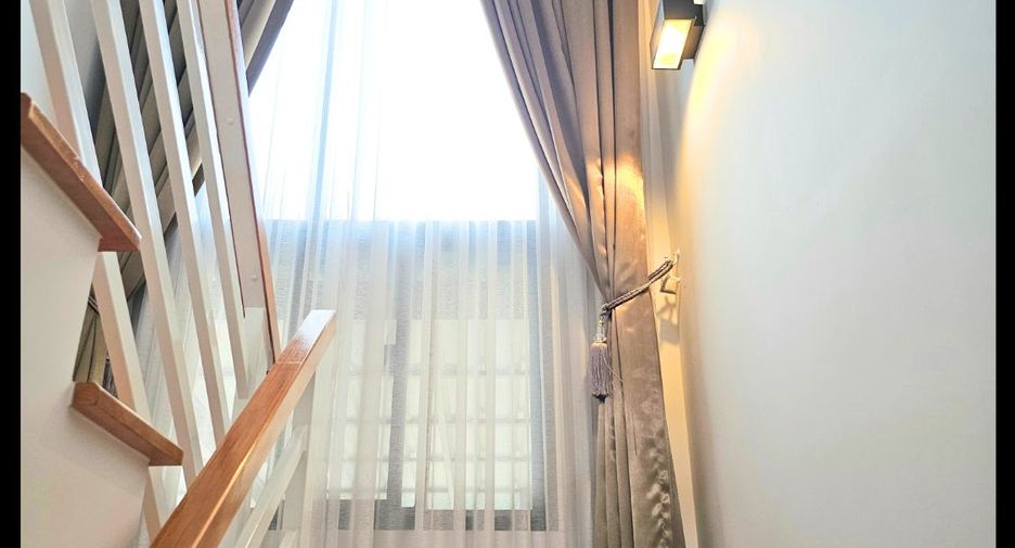 For sale 4 bedrooms house in Sai Mai, Bangkok