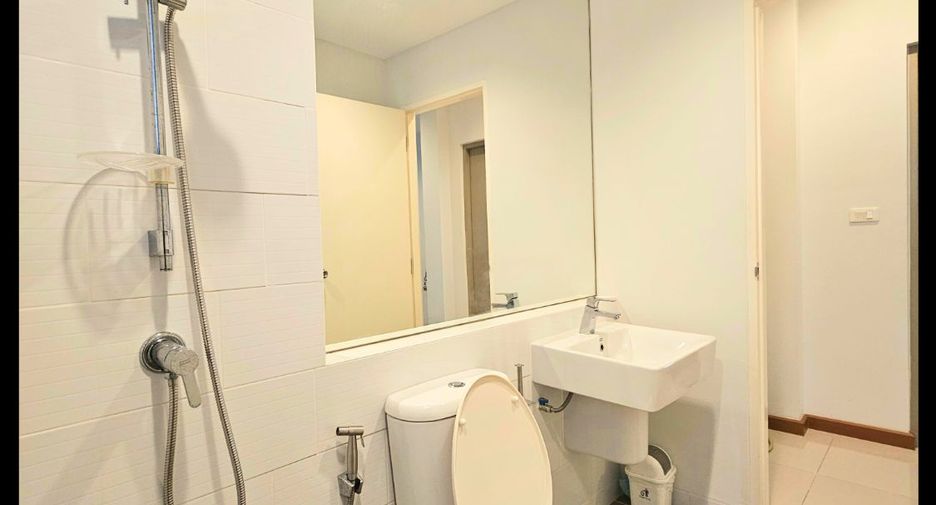 For sale 4 bedrooms house in Sai Mai, Bangkok
