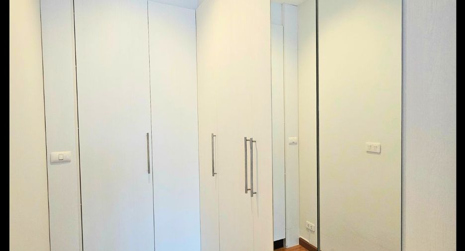 For sale 4 bedrooms house in Sai Mai, Bangkok