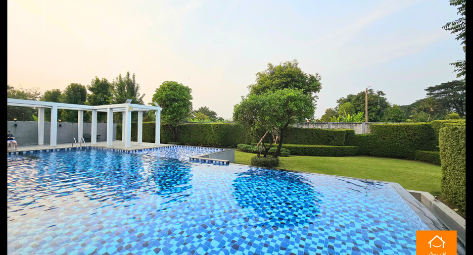 For sale 4 bedrooms house in Sai Mai, Bangkok