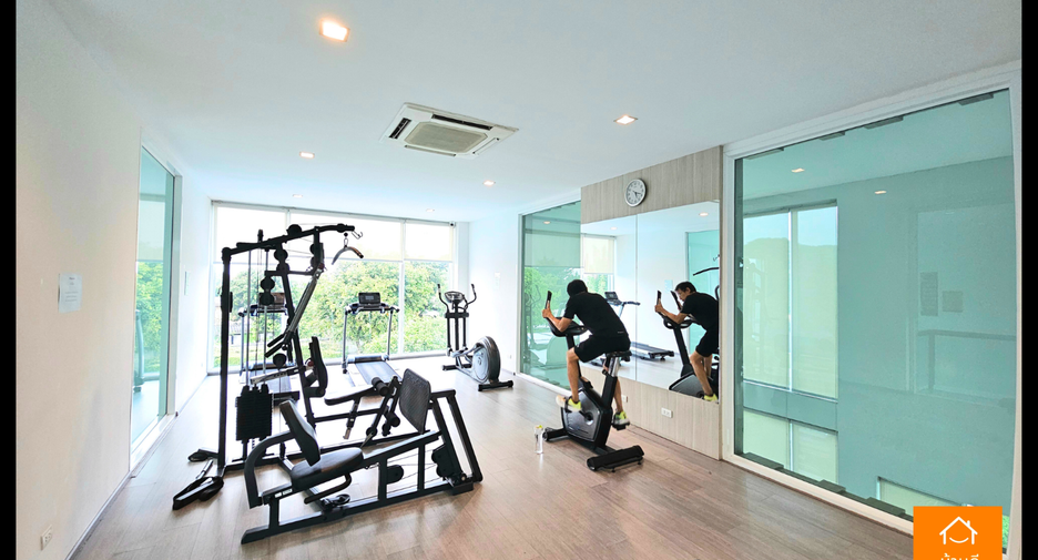 For sale 4 bedrooms house in Sai Mai, Bangkok