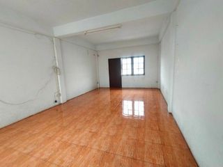 For sale 2 bedrooms retail Space in Thanyaburi, Pathum Thani