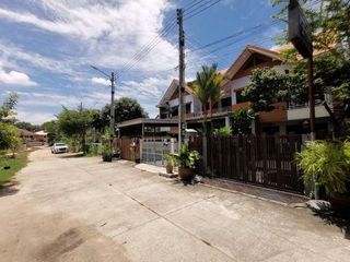 For sale 1 bed townhouse in Ban Bueng, Chonburi