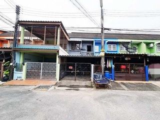 For sale 1 bed townhouse in Ban Bueng, Chonburi