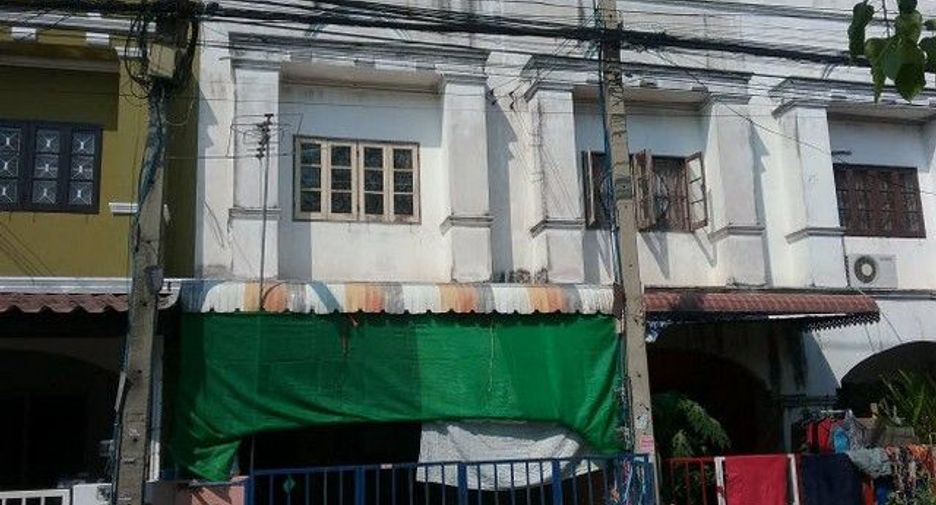 For sale 1 bed townhouse in Thanyaburi, Pathum Thani