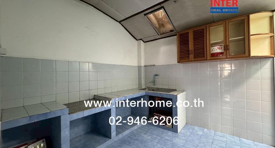 Reihenhaus zum Kauf mit 2 Zimmer in Saphan Sung, Bangkok