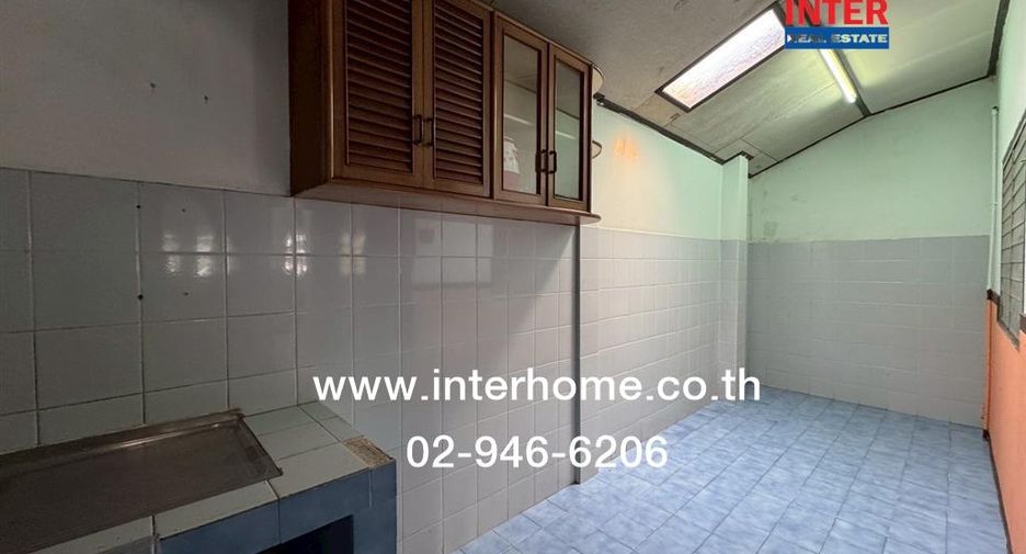 Reihenhaus zum Kauf mit 2 Zimmer in Saphan Sung, Bangkok
