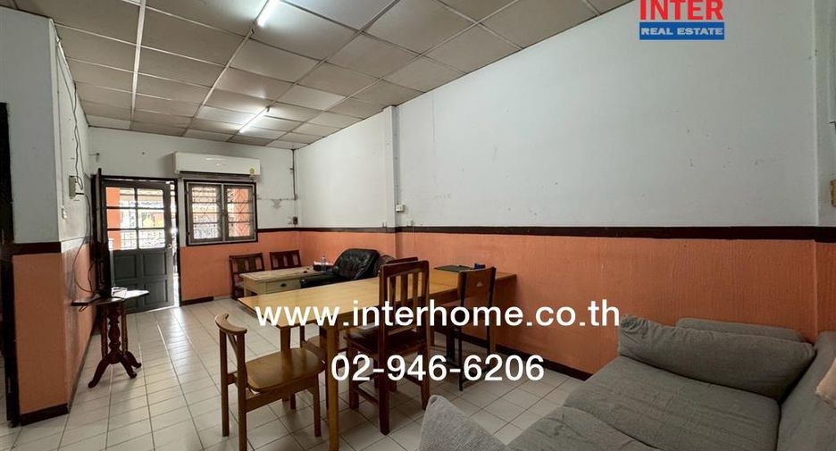 Reihenhaus zum Kauf mit 2 Zimmer in Saphan Sung, Bangkok