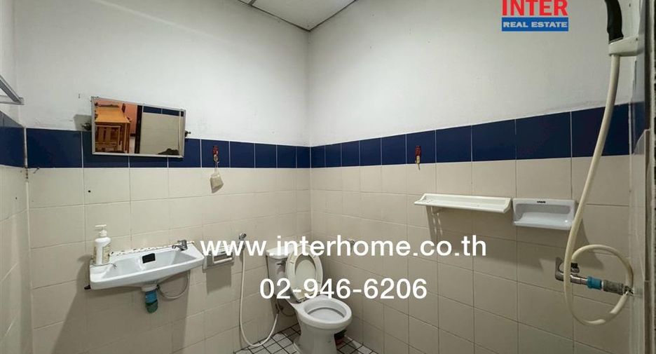 Reihenhaus zum Kauf mit 2 Zimmer in Saphan Sung, Bangkok