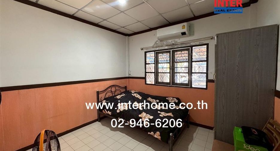 Reihenhaus zum Kauf mit 2 Zimmer in Saphan Sung, Bangkok