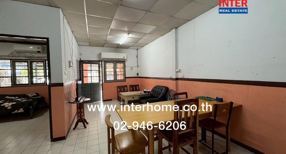 Reihenhaus zum Kauf mit 2 Zimmer in Saphan Sung, Bangkok