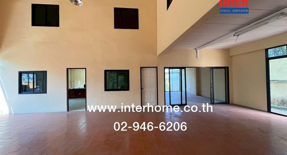 Almacén en venta de 5 habitaciones en Khlong Luang, Pathum Thani
