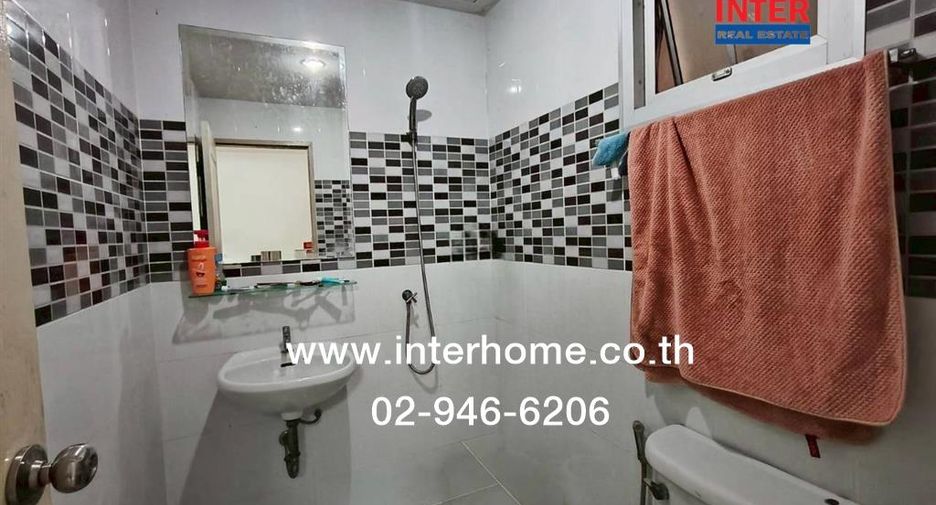 For sale 5 bedrooms townhouse in Bang Bua Thong, Nonthaburi