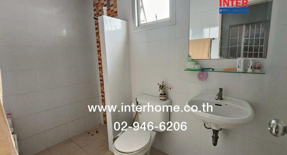 For sale 5 bedrooms townhouse in Bang Bua Thong, Nonthaburi