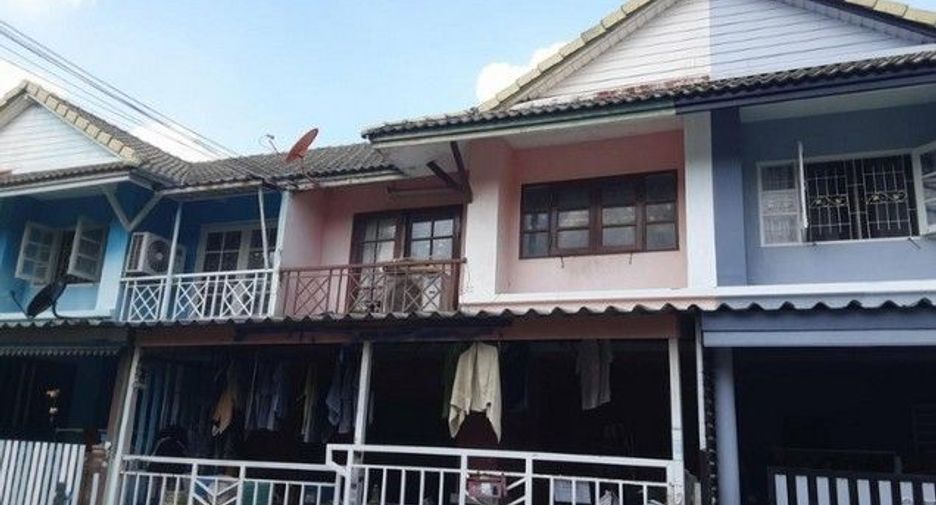 For sale 1 bed townhouse in Thanyaburi, Pathum Thani
