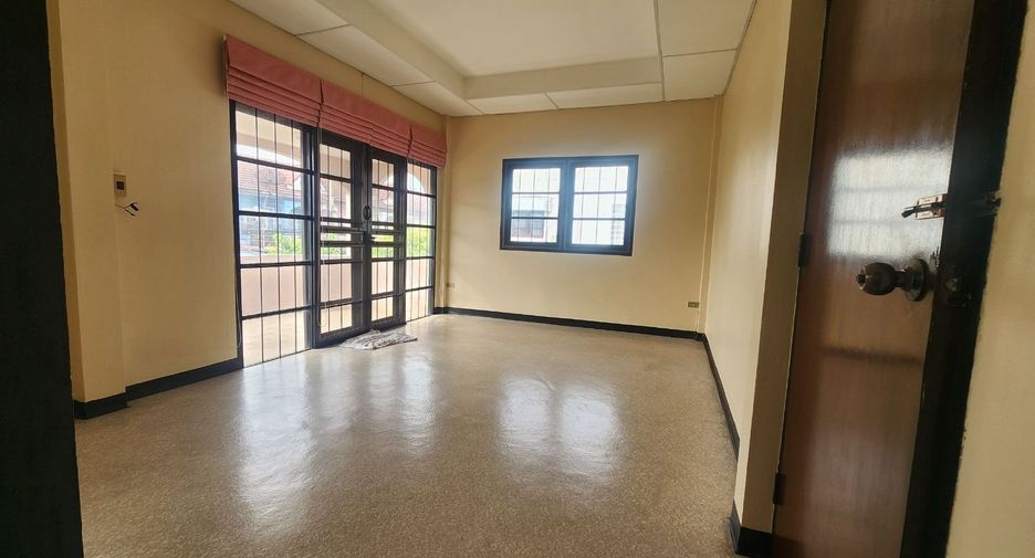 Haus zum Kauf mit 3 Zimmer in Mueang Nonthaburi, Nonthaburi