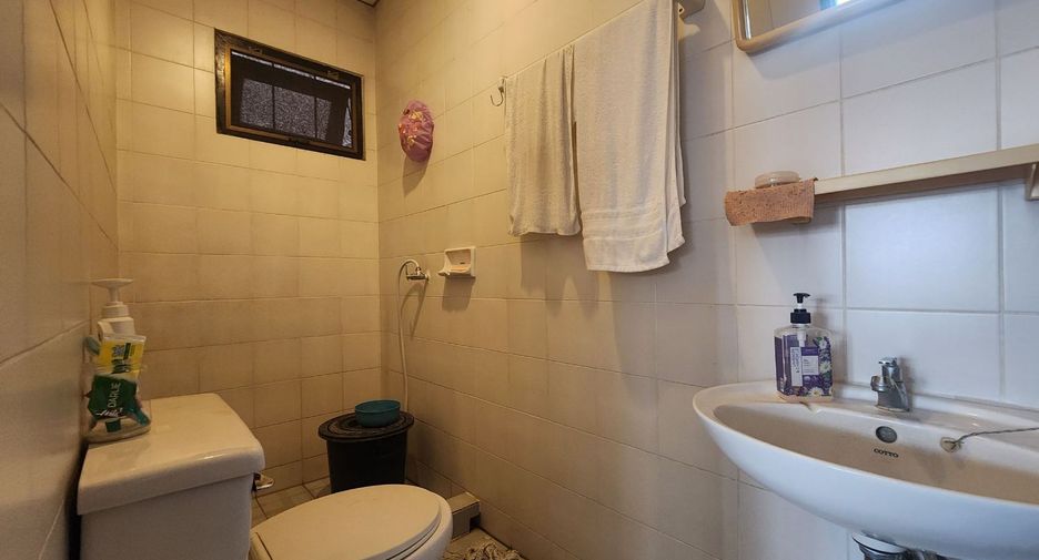 Haus zum Kauf mit 3 Zimmer in Mueang Nonthaburi, Nonthaburi