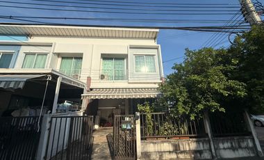 For sale 3 ベッドルーム townhouse in Rat Burana, Bangkok