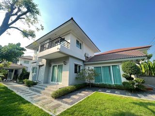 For rent and for sale 4 bedrooms house in Lam Luk Ka, Pathum Thani