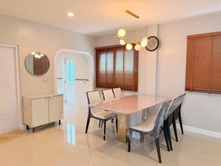 For rent and for sale 4 bedrooms house in Lam Luk Ka, Pathum Thani