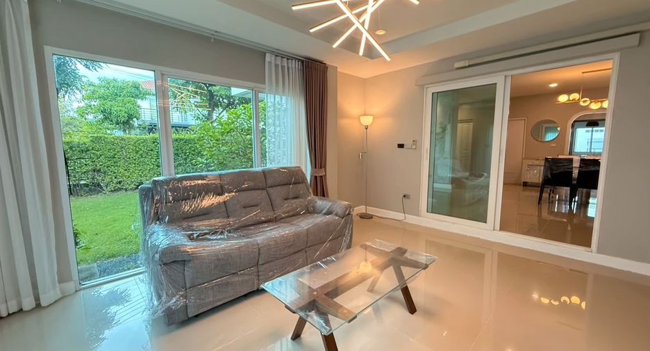 Casa en alquiler y en venta de 4 habitaciones en Lam Luk Ka, Pathum Thani