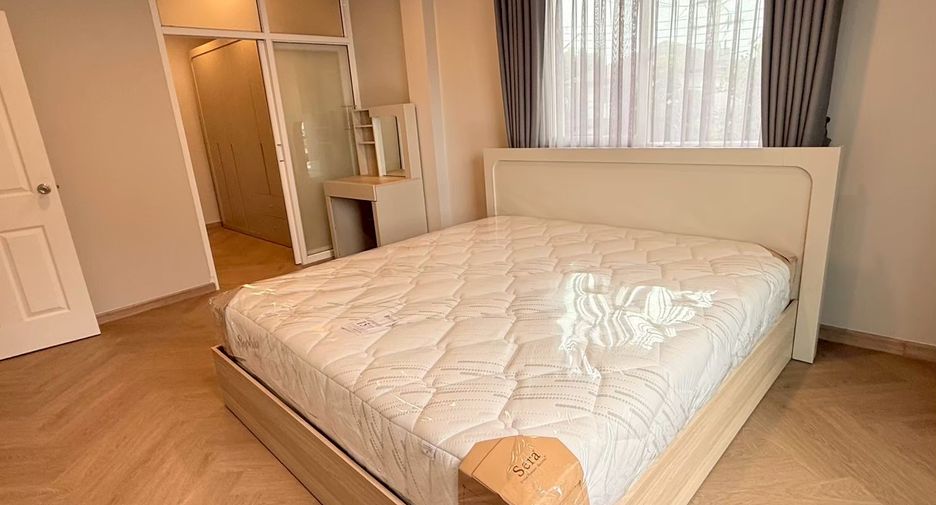 Casa en alquiler y en venta de 4 habitaciones en Lam Luk Ka, Pathum Thani