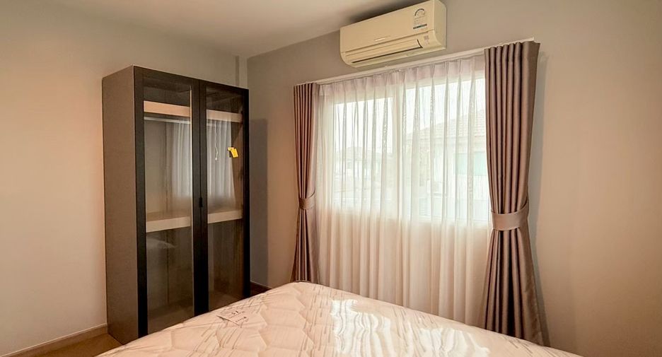 Casa en alquiler y en venta de 4 habitaciones en Lam Luk Ka, Pathum Thani