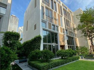 Casa en alquiler de 4 habitaciones en Watthana, Bangkok