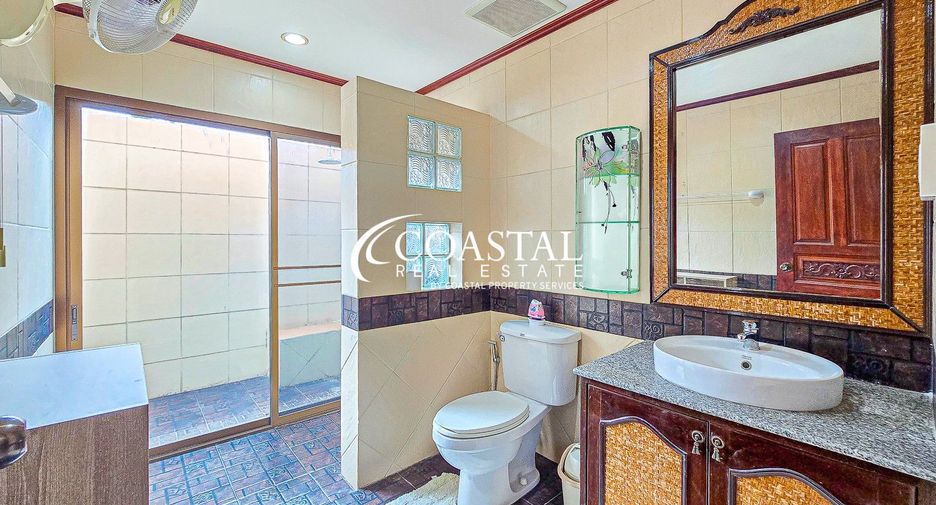 For sale 3 bedrooms house in Sattahip, Chonburi