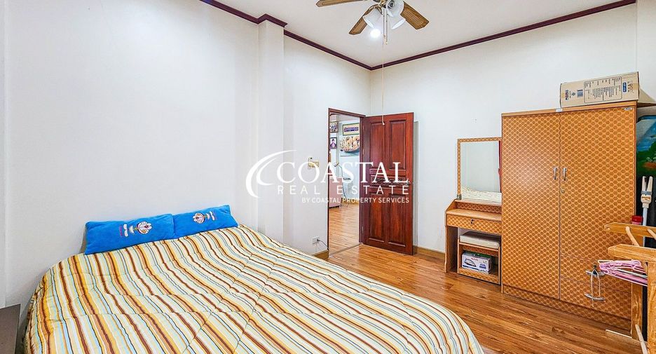 For sale 3 bedrooms house in Sattahip, Chonburi