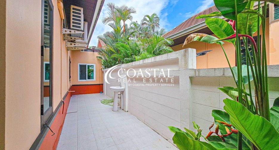For sale 3 bedrooms house in Sattahip, Chonburi