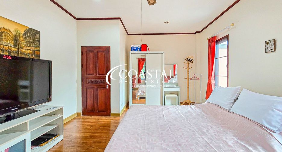 For sale 3 bedrooms house in Sattahip, Chonburi