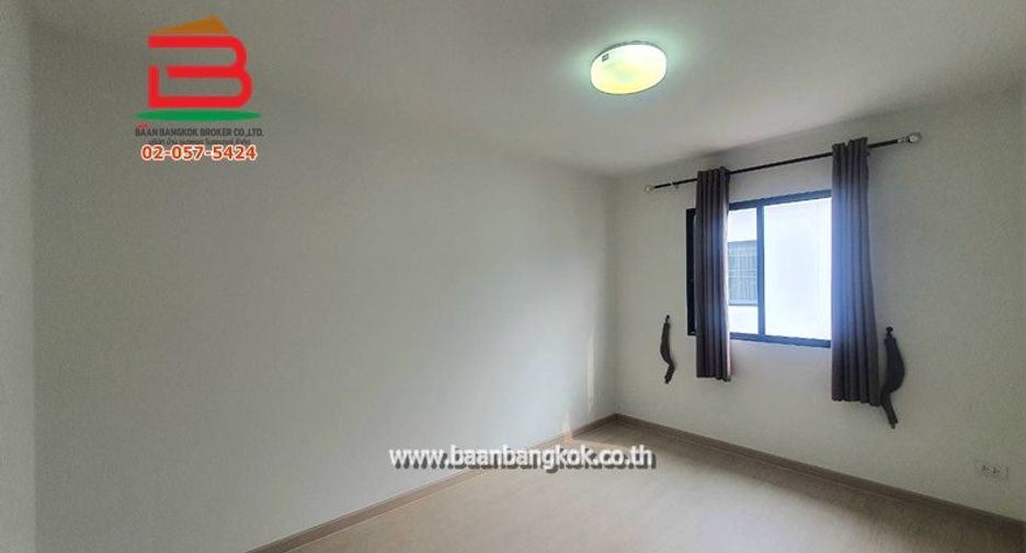 Casa en venta de 3 habitaciones en Khan Na Yao, Bangkok