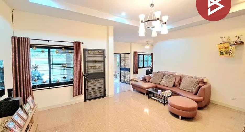For sale 3 bedrooms house in Sattahip, Chonburi