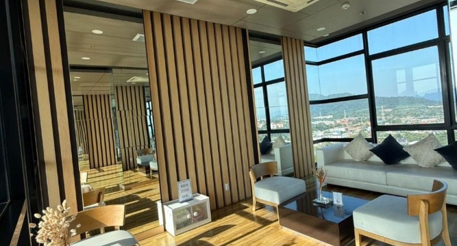 For sale 1 bed condo in Si Racha, Chonburi