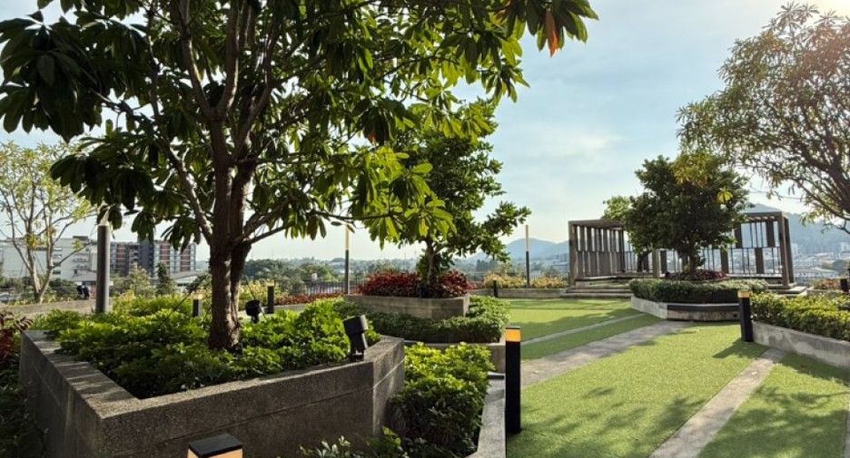 For sale 1 bed condo in Si Racha, Chonburi
