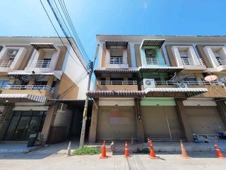 For sale 1 bed retail Space in Ban Bueng, Chonburi