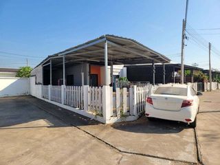For sale 1 Beds townhouse in Prachantakham, Prachin Buri