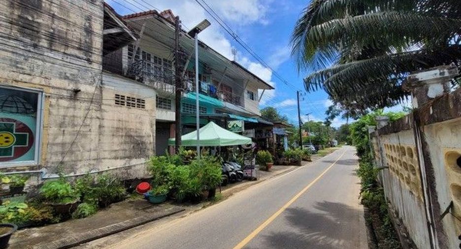 For sale 1 bed retail Space in Mueang Trat, Trat